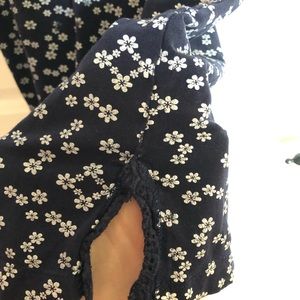 Floral Navy Sleeveless T-shirt